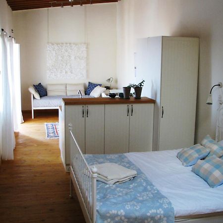Dolphin Guest House And Studios Tochni Eksteriør bilde